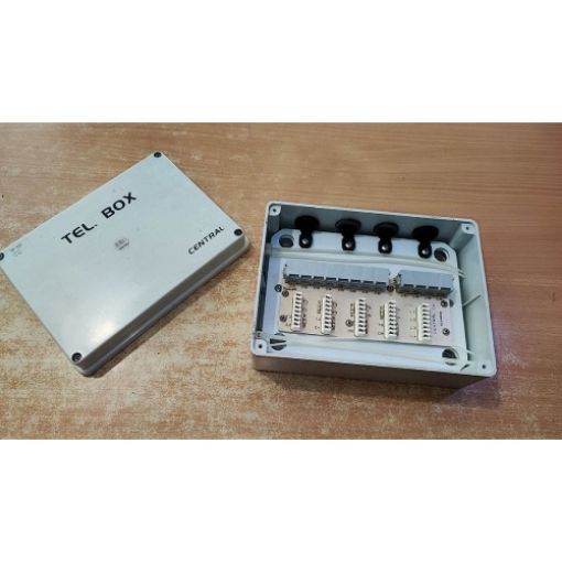 Picture of 4-Output Call Center Distributor